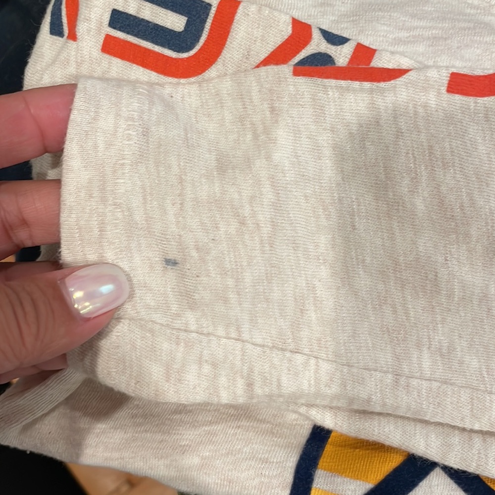 Gap Mickey Top - Picture 5 of 5